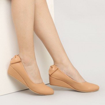 Galitzi Nude Mini Wedges